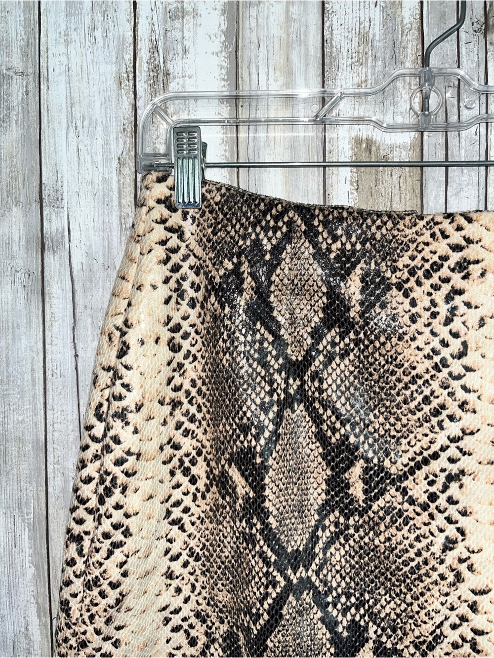 Entro Snake Print Mini Skirt Size Medium Neutral Python Print Boutique - Picture 2 of 4